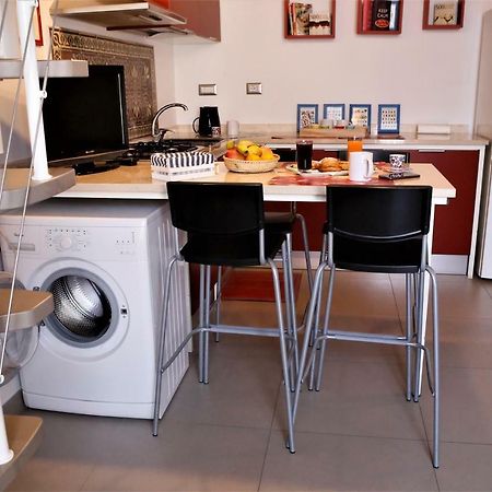 נאפולי Vicere Apartments By Domusextra מראה חיצוני תמונה